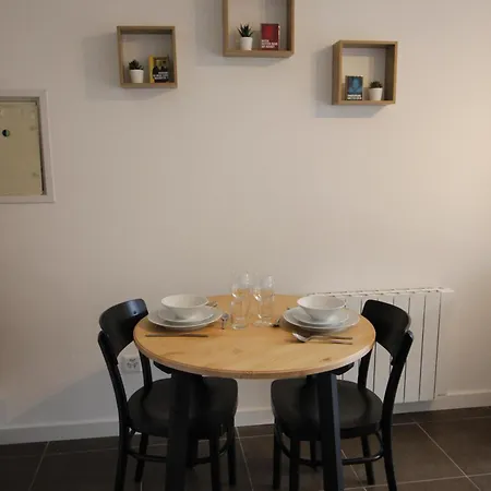 شقة Magnifique Studio Avec Belle Vue Montagne اوفروناز